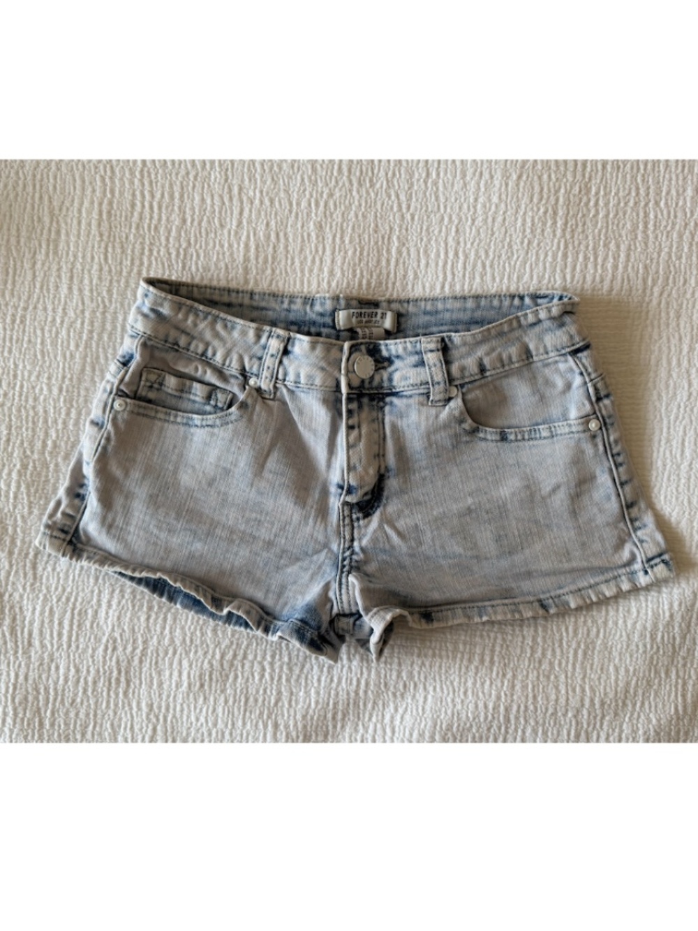 Forever 21 Acid Wash Short Jean Shorts - SZ 24